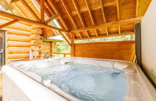 Alyeska House | Misty Pines Lodge