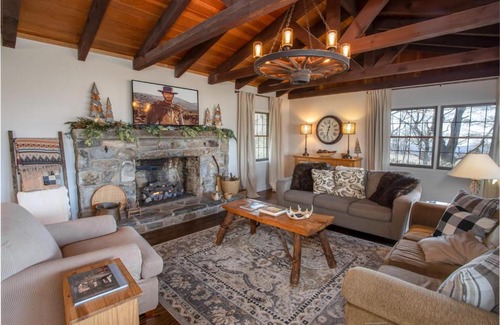Blowing Rock House | Misty Ridge Lodge