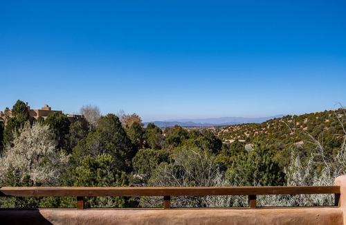 North Hills House | Mitchell's East Side