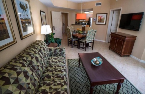Weston Resort | Mizner Place at Weston Town Center Fl