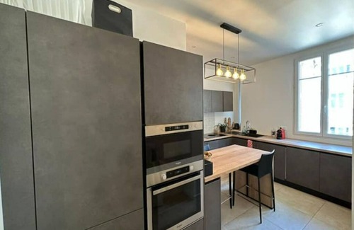 Musicians Quarter Apartment | MJ-SELECT - BAQUIS Luxurious 115m2- 3 Bedroom , parking, 5 minutes BEACH, CLIM