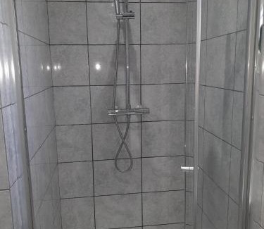 Walpole Apartment | MJ Serviced Apartment up to 6 Guest - Luxurious living in West London next to Tube station & Central London