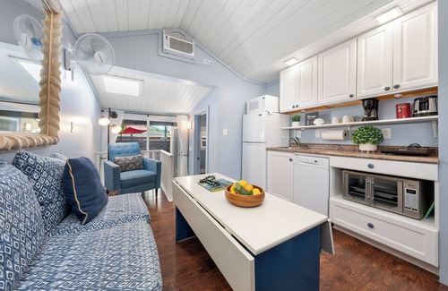 Wailuku Condo | MKT 233C $249 Fall Special at Cozy 2Bedroom Cottage Wailuku Town w AC Near Iao