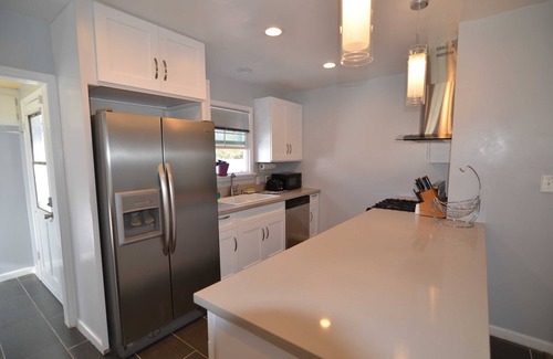 San Gabriel House | MnC's Cozy n Clean 2 Bedroom 2 Bath Home in San Gabriel