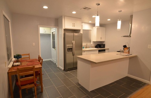 San Gabriel House | MnC's Cozy n Clean 2 Bedroom 2 Bath Home in San Gabriel
