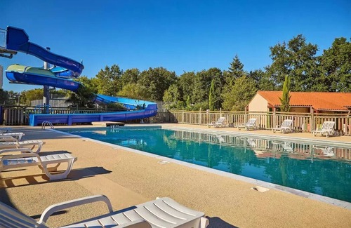 La Boissiere-de-Montaigu House | Mobil-home | Classic XL | 2 Ch. | 4/6 pers. | Raised terrace