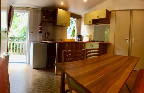 Saint-Hilaire-de-Riez House | Mobil Home in Camping 5 *