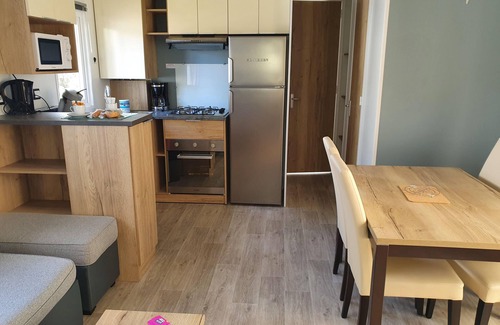 Les Mathes House | Mobil-Home Bonne Anse Plage 4* by the bay