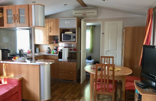 Toulon - Hyeres House | Mobil Home Confort Calme et Spacieux à 200 m de la Plage
