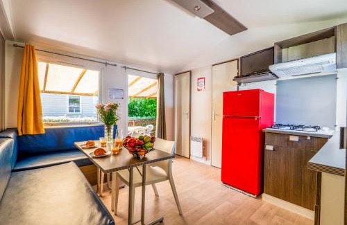 Sainte-Eulalie-en-Born Other | Mobil home dans camping familial piscine