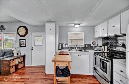 Diplomat House | Mobil Home in 55yr+ only Community in North Fort Myers 2bd/1.5bth