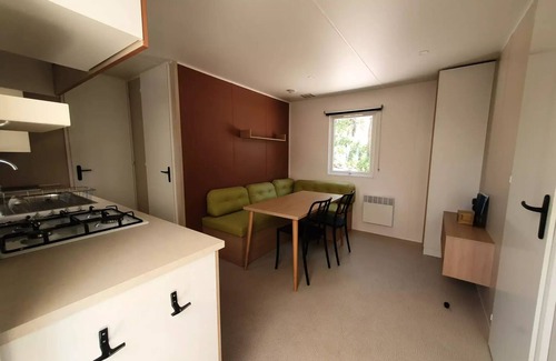 Puyloubier House | Mobil-Home klimatisierte 2 Schlafzimmer bis 4 Personen 4 Personen