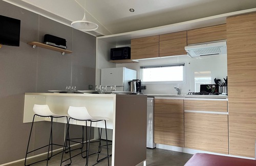Vendres House | Mobil-Home Premium 5 persons 5 star campsite in Valras-Plage