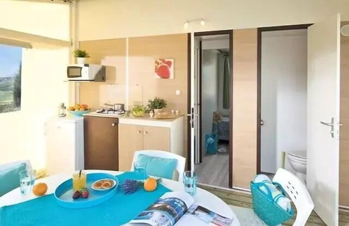 Ribes House | Mobil home Tithome from wednesday to wednesday in season 4 persons