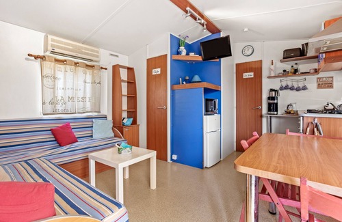 Sainte-Croix-du-Verdon House | Mobile Home 'Marinière' with Lake View, Private Pool and Air Conditioning