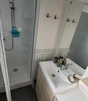 La Bourboule Other | Mobile-home confort 3 chambres au camping, La Bourboule