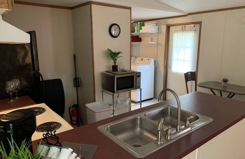 Springville House | Mobile home. Everything you need. Minutes to water