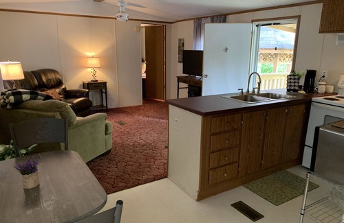 Springville House | Mobile home. Everything you need. Minutes to water