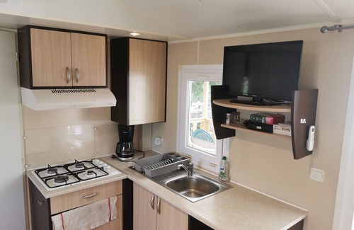 Vic-la-Gardiole House | Mobile home in a 4* campsite near the sea