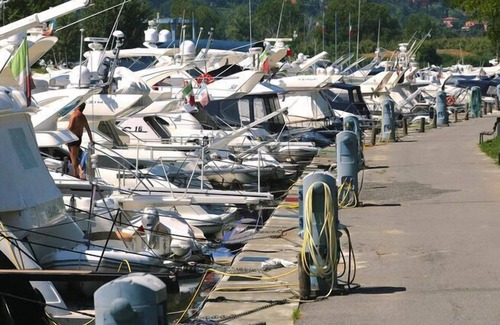 Area Intermarine House | Mobile home in Sarzana with veranda
