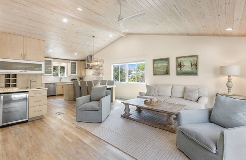 Seacrest House | Mobile - Newly renovated Seacrest townhome steps to the beach, 2 bikes!