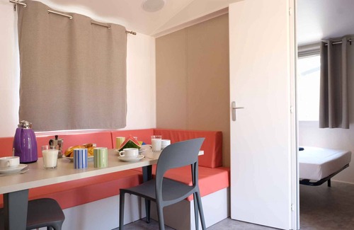 San Vincenzo House | Mobilehome with air conditioning, terrace and pool