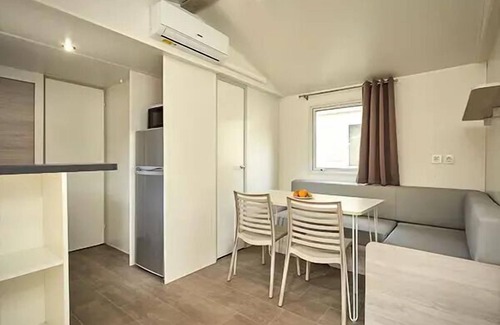 Carnac House | Mobilheim A/C