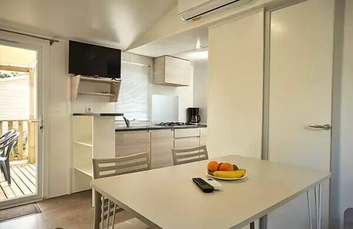 Carnac House | Mobilheim A/C