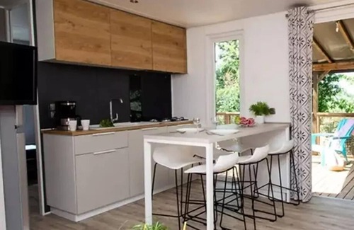 Aups House | Mobilheim Verdon - 33 m2 - 3 Schlafzimmer + TV + A/C 6 Personen