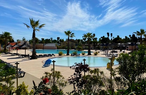 Serignan House | Mobilhome 6 persons in camping 4* les Sables du Midi