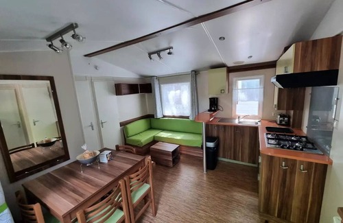 Meschers-sur-Gironde House | Mobilhome Standard 24-34m2 - 3 Schlafzimmer - überdachte Terrasse + TV* 8 Personen
