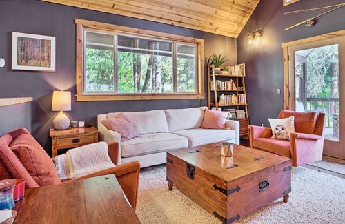 Ardenvoir Cabin | Mod Alpine Cabin w/ Hot Tub, Game Room & Fire Pit!