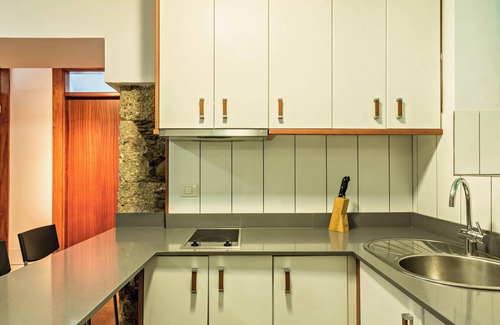 San Cristobal Apartment | Modern Apartment “La Ventana de San Cristóbal” on the Sea with Wi-Fi