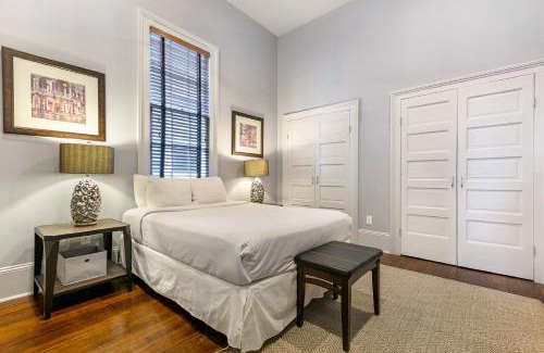 Faubourg Lafayette Apartment | Modern 1-BD Near French Quarter - Walk to Superdome