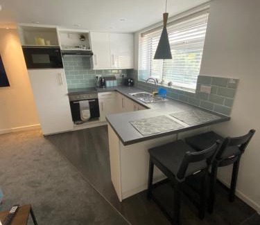 Upton Cheyney Apartment | modern 1 bed apartment with car parking