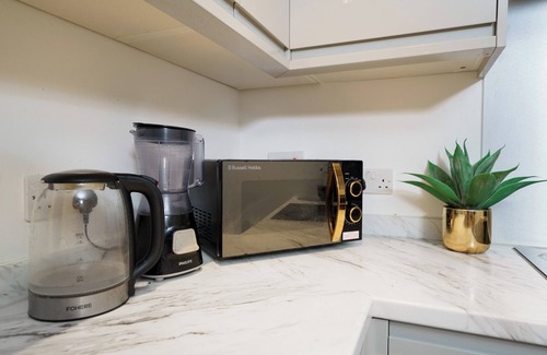 Fairfield Apartment | Modern 1-Bed Boutique-Style Apartment in Croydon