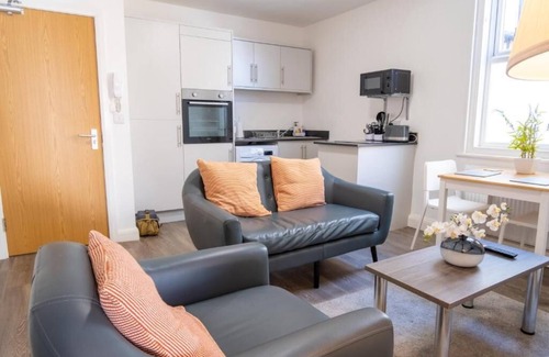 Southport Apartment | Modern 1 Bed Southport Apartment Near Beach