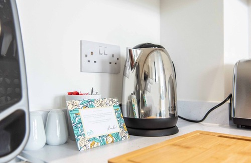Nottingham Apartment | Modern 1 Bedroom Apartment Near Nottingham Train Station
