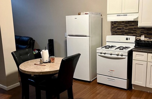 Paterson Apartment | Modern 1 Bedroom Apt Close to Major Highways & NYC