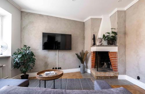 Innerstaden Apartment | Modern 1-bedroom APT on Stora torget in Visby