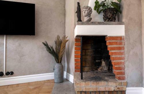 Innerstaden Apartment | Modern 1-bedroom APT on Stora torget in Visby