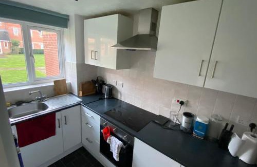 Lea Bridge Apartment | MODERN 1 Bedroom Ground Floor Flat
