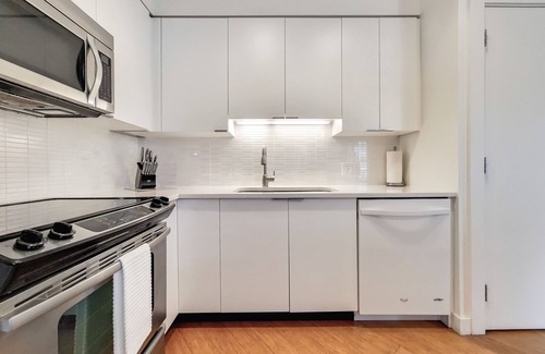 Theatre District Apartment | Modern 1 Bedroom in Downtown Boston