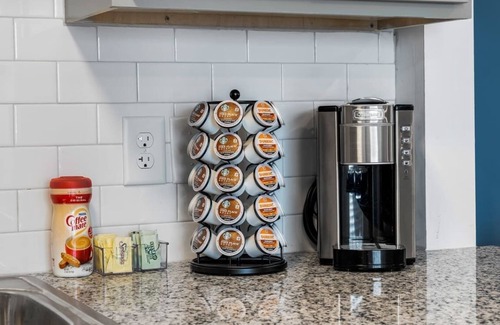 Forest Park Apartment | Modern 1 BR Near Downtown & Highland Golf