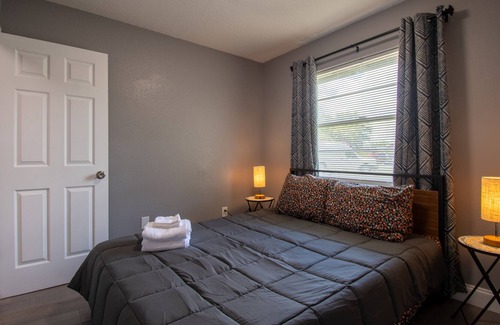 Southwest Orlando House | Modern 10 Sleeper Near Downtown Orlando FL
