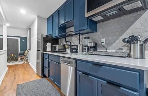 Capitol View Apartment | Modern 1BR 1BA | Spacious 2nd Floor Unit