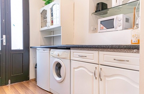 Landstrasse Apartment | Modern 1BR Apart-perfect for Longstays