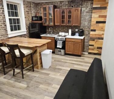 Maryville Apartment | Modern 1BR Apartment in GREAT Location Unit 203
