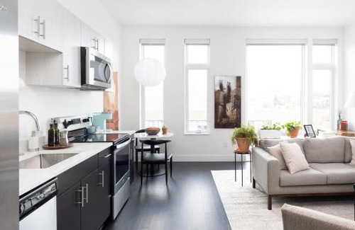 Milwaukee Apartment | Modern 1BR Apt with Skywalk to Fiserv, Rooftop, and Parking