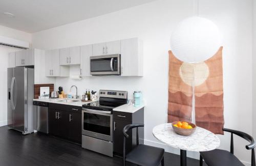 Milwaukee Apartment | Modern 1BR Apt with Skywalk to Fiserv, Rooftop, and Parking